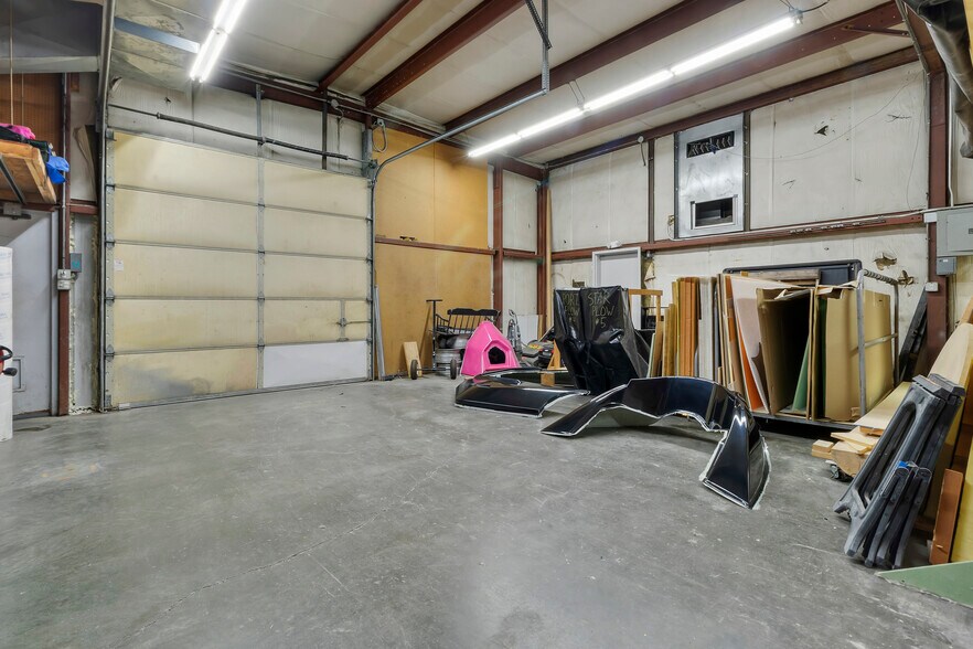 More Photos Of 4801 Van Cleave St, Indianapolis Warehouse For Sale