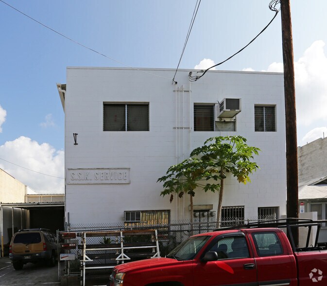 More Photos Of 2014 Homerule St, Honolulu Warehouse For Lease