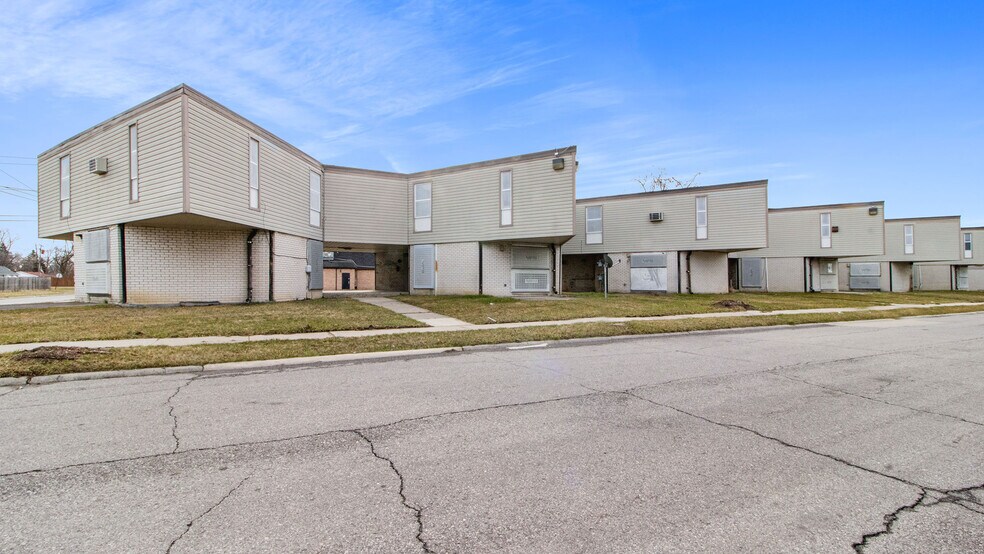 More Photos Of 4301 Harriet St, Inkster Apartments For Sale