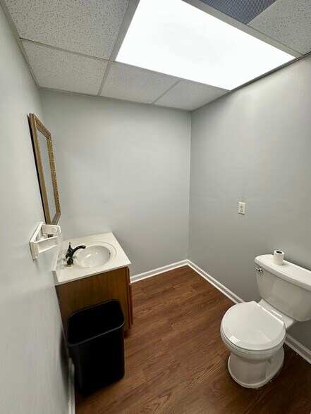 More Photos Of 315 Transport Dr, Cookeville Warehouse For Lease