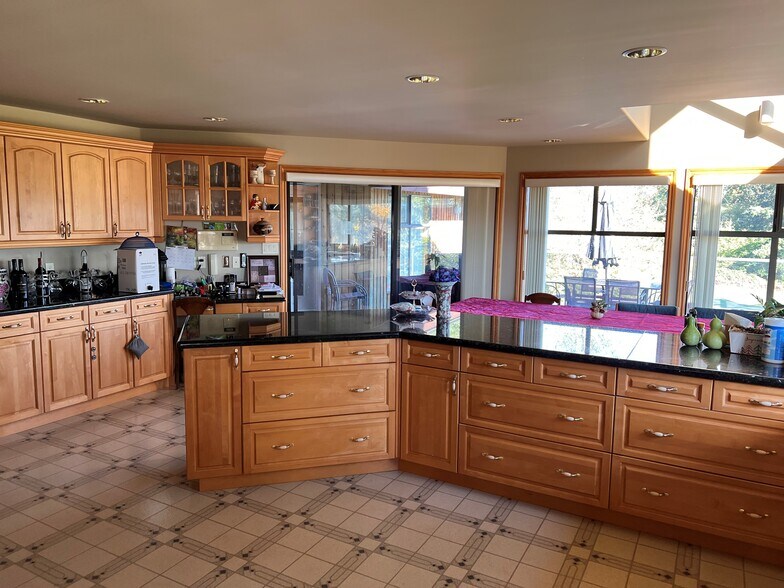 More Photos Of 6507 North Rd, Duncan Golf Course Driving Range For Sale