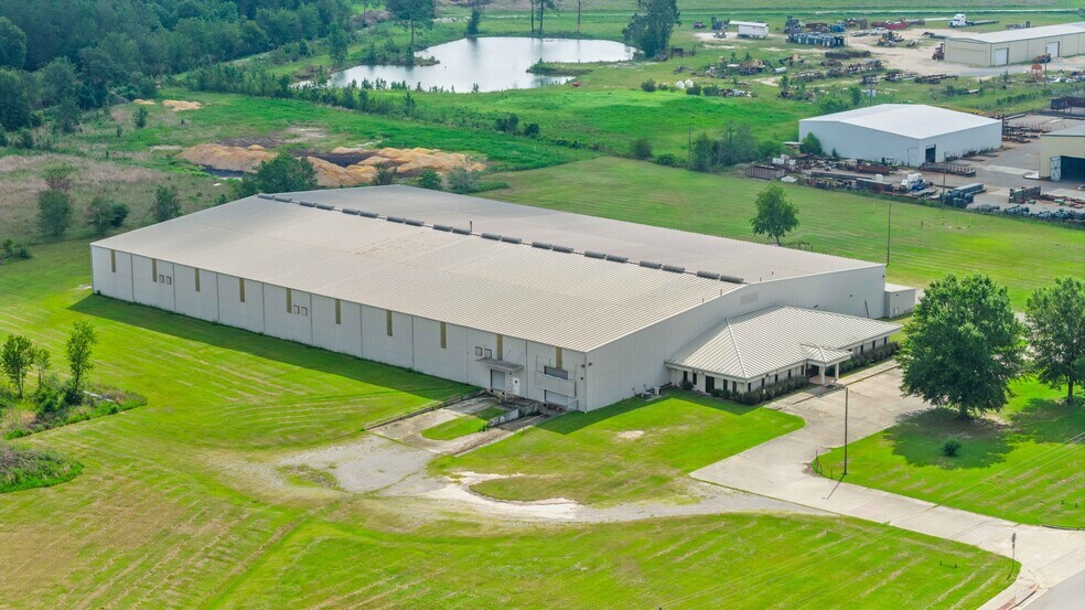 More Photos Of 1457 E Parker St, Baxley Manufacturing For Sale