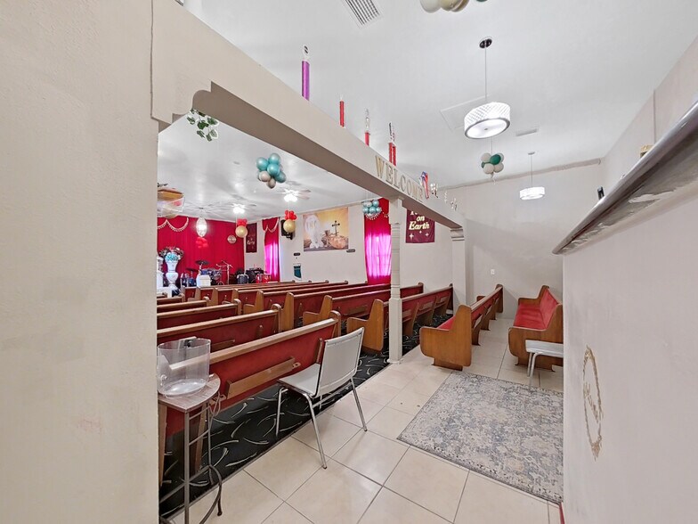 More Photos Of 4501 N 42nd St, Tampa Religious Facility For Sale