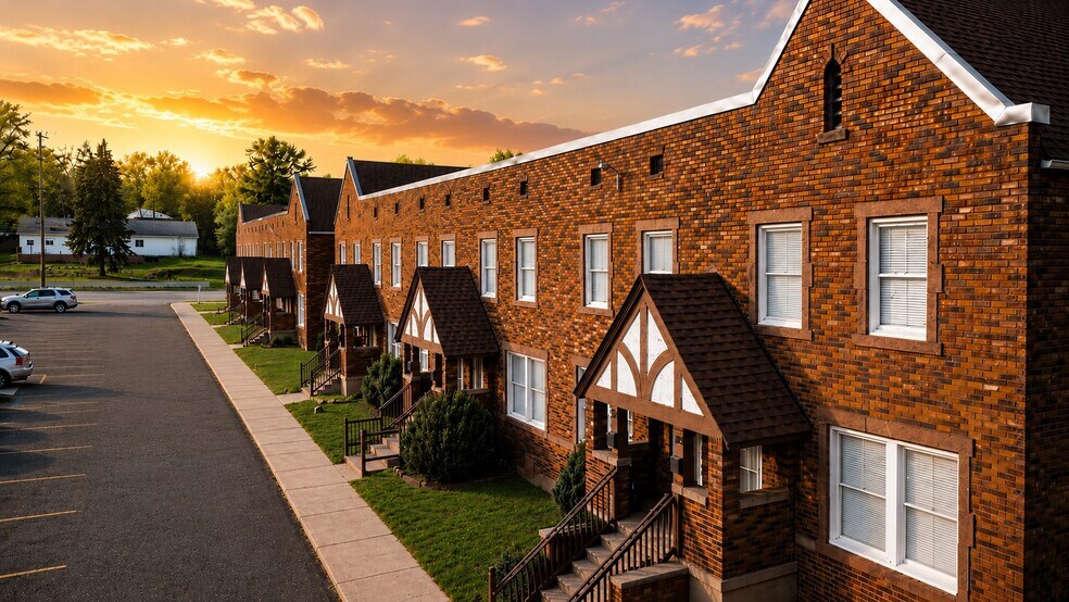 Primary Photo Of 25 Maynard Ct, Pontiac Apartments For Sale