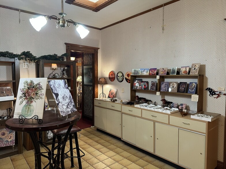 More Photos Of 23 Tubac Rd, Tubac Storefront Retail Residential For Sale