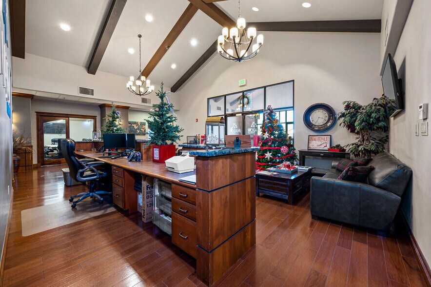 More Photos Of 2474 Patterson Rd, Grand Junction Office For Sale