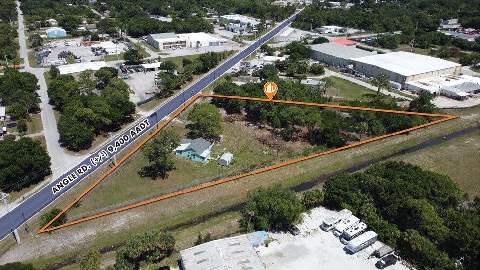 More Photos Of 713 Angle Rd, Fort Pierce Industrial For Lease