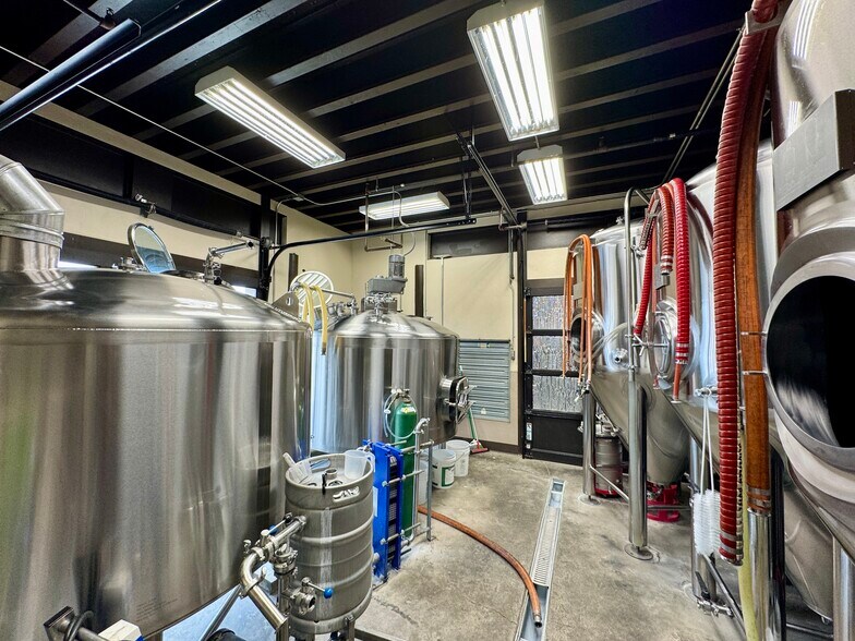 More Photos Of 201 E Custer St, Laramie Restaurant For Sale