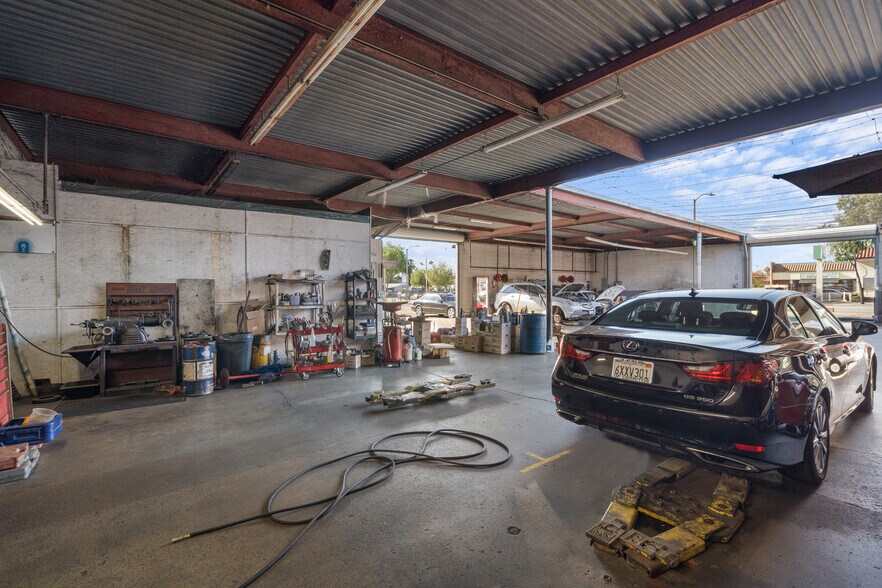 More Photos Of 3128-3156 San Gabriel Blvd, Rosemead Auto Repair For Sale