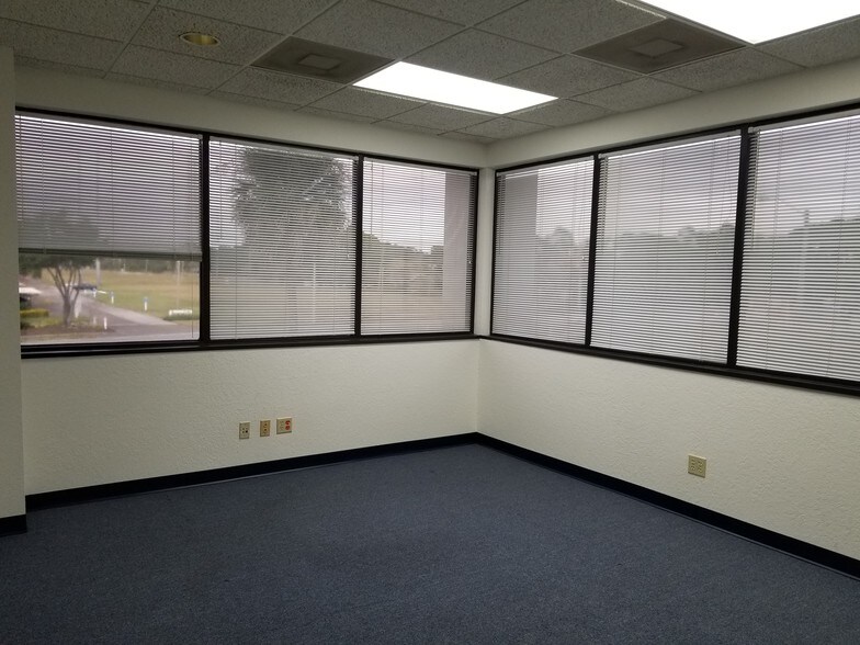 More Photos Of 26133 U.S. Highway 19, Clearwater Office For Lease
