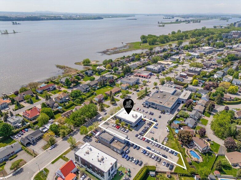 More Photos Of 557 Rue Notre-Dame, Repentigny Office For Sale