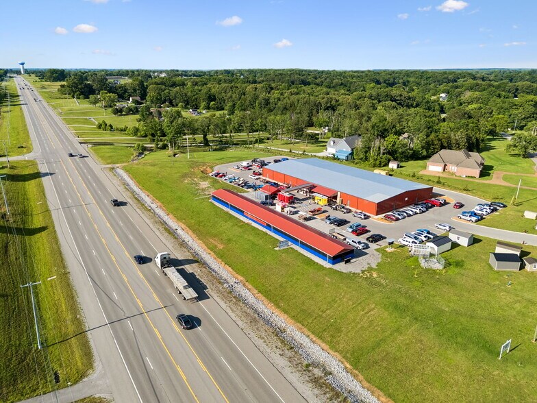 More Photos Of 4070 Old Highway 431, Greenbrier Freestanding For Sale