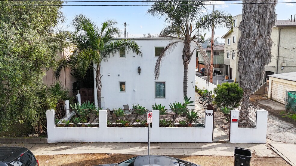 More Photos Of 616 Sunset Ave, Venice Apartments For Sale