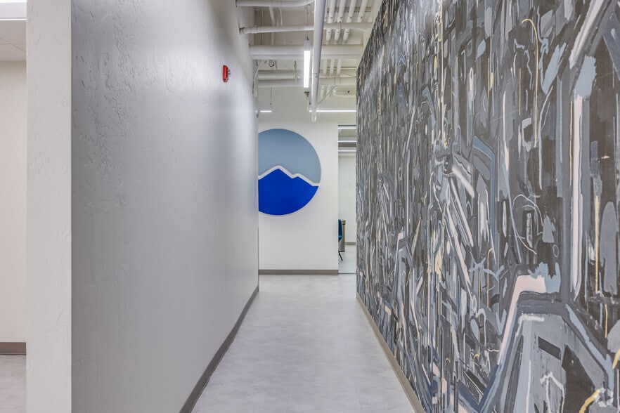 More Photos Of 4747 N 22nd St, Phoenix Office For Lease