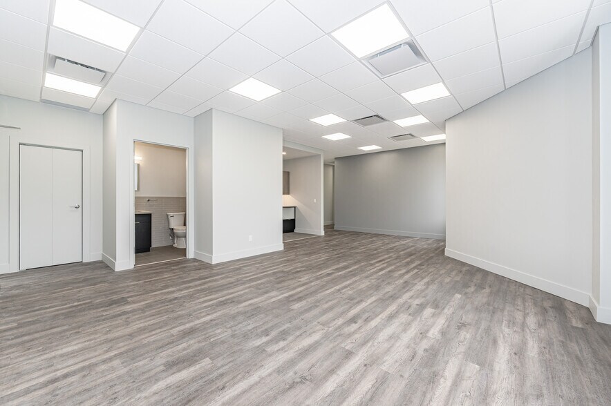 More Photos Of 155 Frobisher Dr, Waterloo Office For Lease
