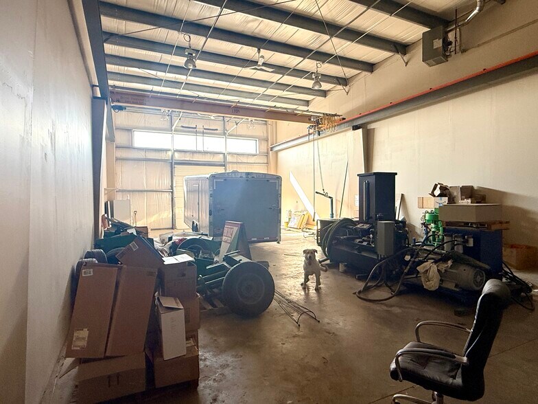 More Photos Of 4351 104th Ave SE, Calgary Warehouse For Sale