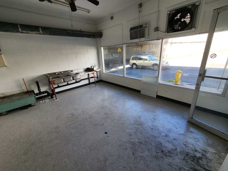 More Photos Of 1989-1997 Pauoa Rd, Honolulu Storefront Retail Residential For Lease