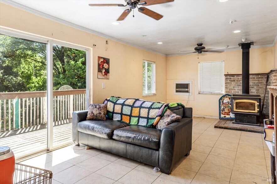 More Photos Of 31211 Highway 128, Cloverdale Apartments For Sale