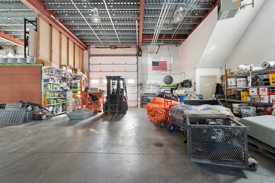 More Photos Of 188 Van Buren St, Staten Island Warehouse For Sale