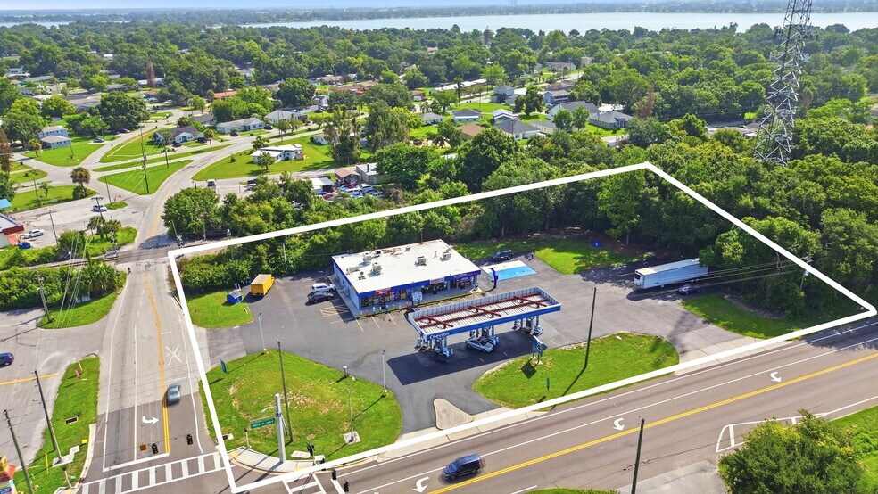 More Photos Of 2590 Recker Hwy, Winter Haven Service Station For Sale
