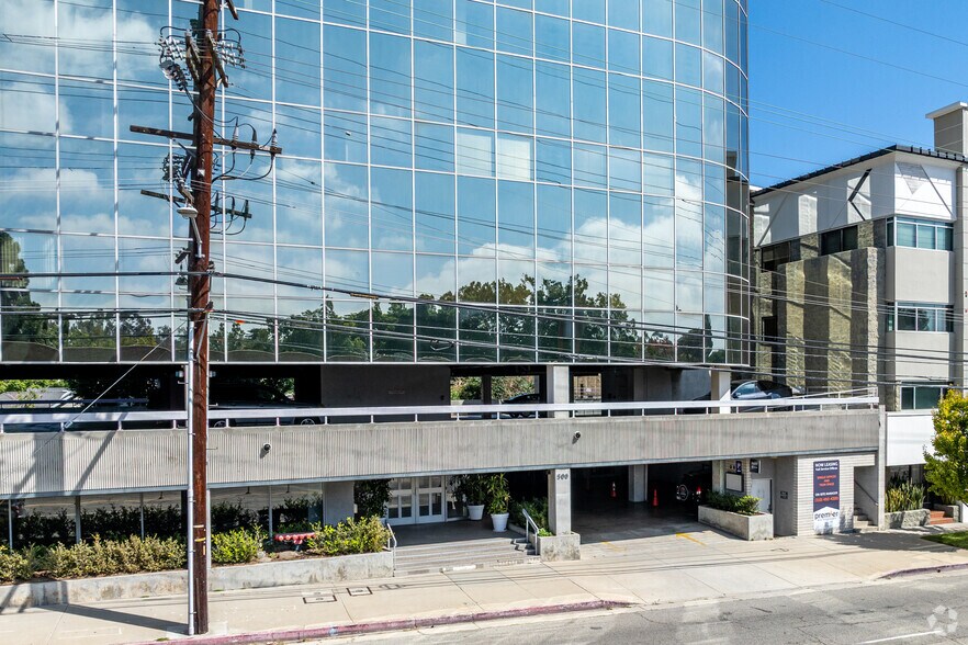 More Photos Of 500 S Sepulveda Blvd, Los Angeles Coworking Space