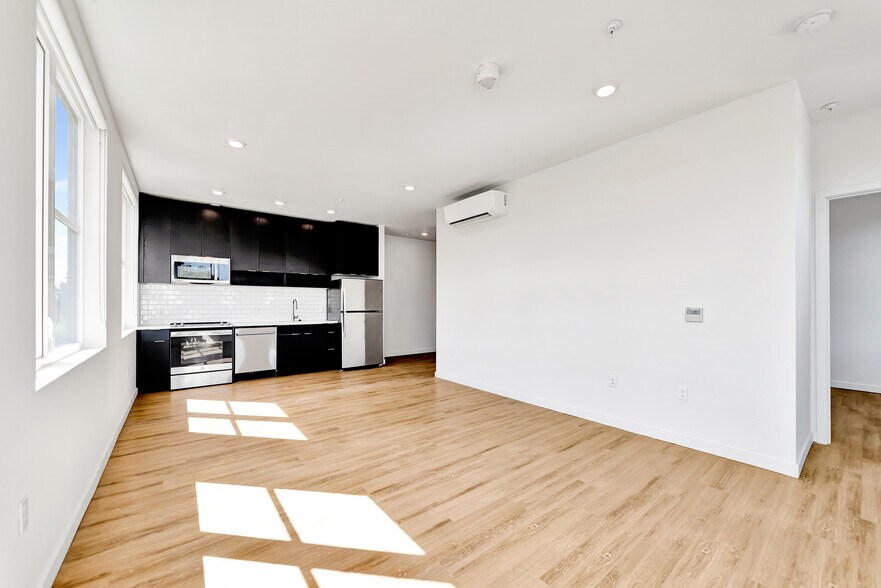 More Photos Of 4750 N Albina Ave, Portland Apartments For Sale