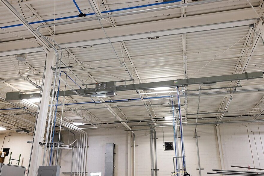 More Photos Of 30759 Edison Dr, Roseville Warehouse For Sale