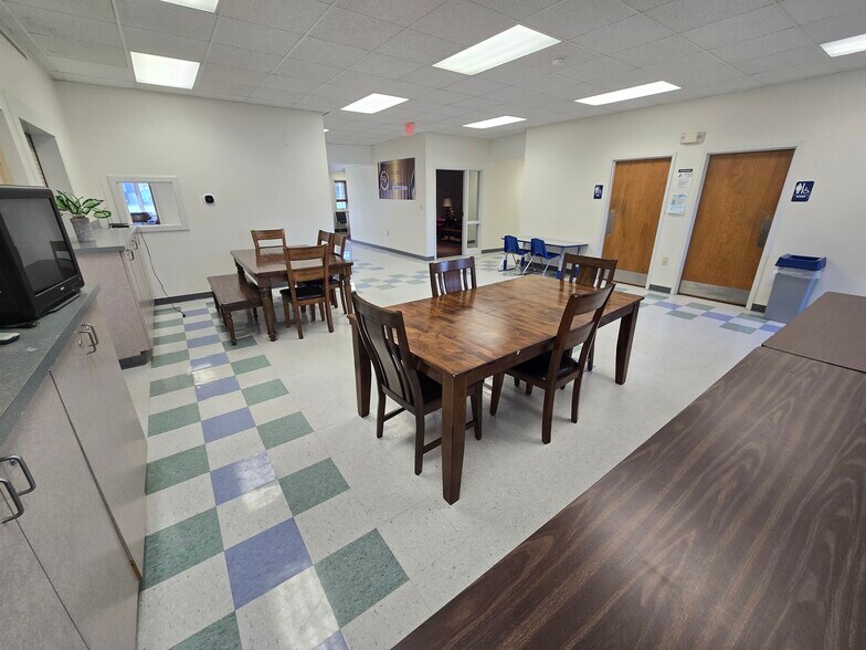 More Photos Of 2 Depot St, Greencastle Medical For Sale