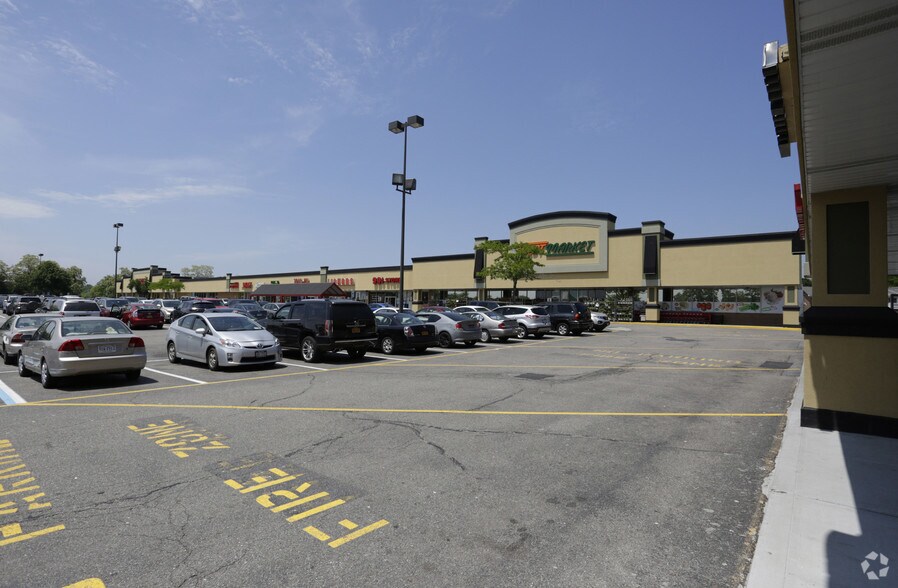 More Photos Of 1088-1791 Old Country Rd, Riverhead Storefront For Lease