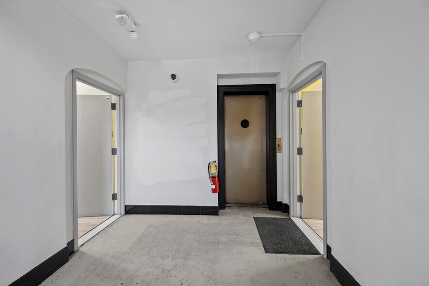 More Photos Of 125 N Main St, Port Chester Loft Creative Space For Lease