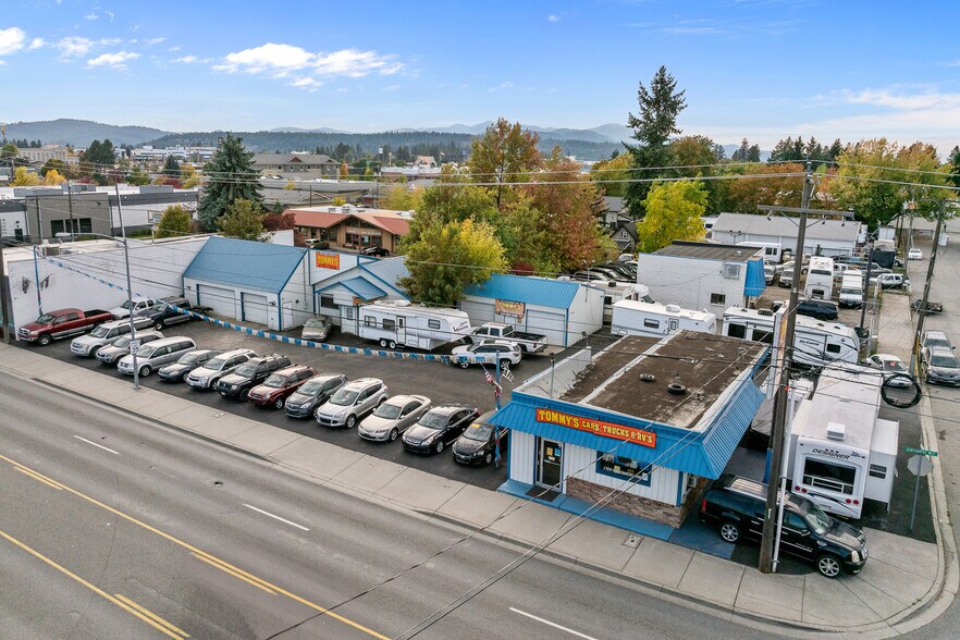 More Photos Of 2929 N Government Way, Coeur d'Alene Auto Dealership For Sale