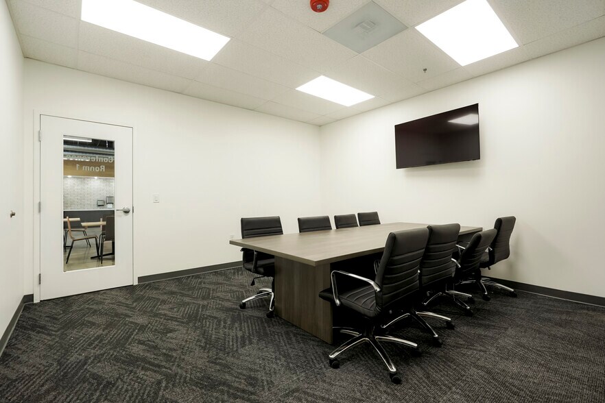 More Photos Of 5150 Colorado Blvd, Denver Self Storage For Lease