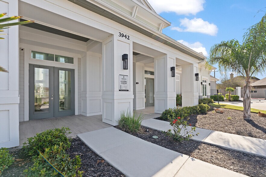 More Photos Of 3942 Cimarron Blvd, Corpus Christi Apartments For Sale