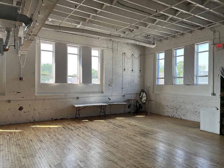 More Photos Of 10-30 Pearl St, Long Branch Warehouse For Lease