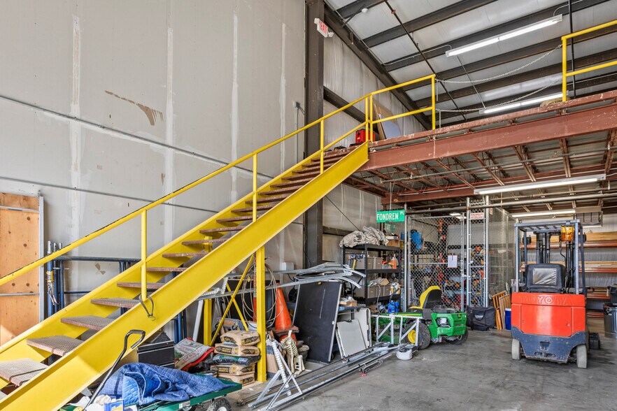 More Photos Of 206 Park Ct, Ridgeland Flex For Sale