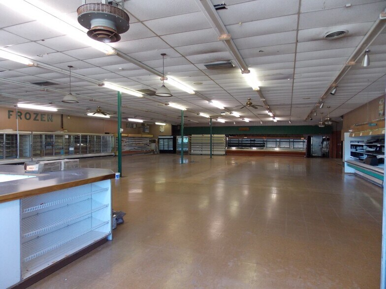 More Photos Of 1712 ROUTE 940, Pocono Lake Storefront Retail Office For Lease
