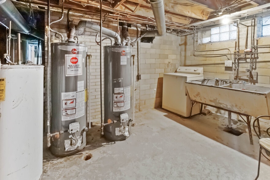 More Photos Of 17809 Harvard Ave, Cleveland Multifamily For Sale