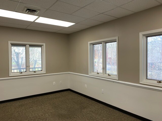More Photos Of 3825 Leonardtown Rd, Waldorf Office For Lease