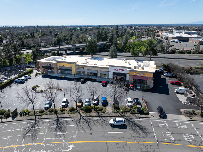 Primary Photo Of 960-961 Dana Dr, Redding Storefront Retail Office For Lease