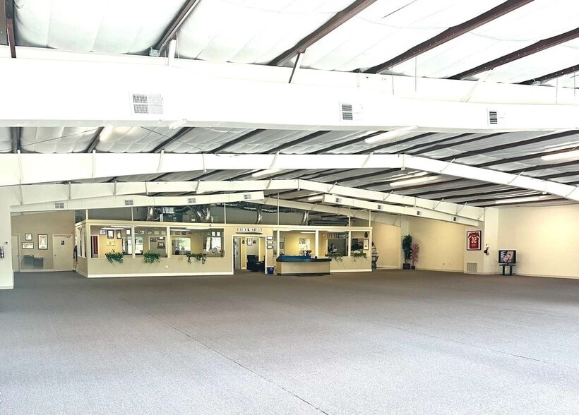 More Photos Of 3460 US Highway 92 E, Lakeland Freestanding For Sale