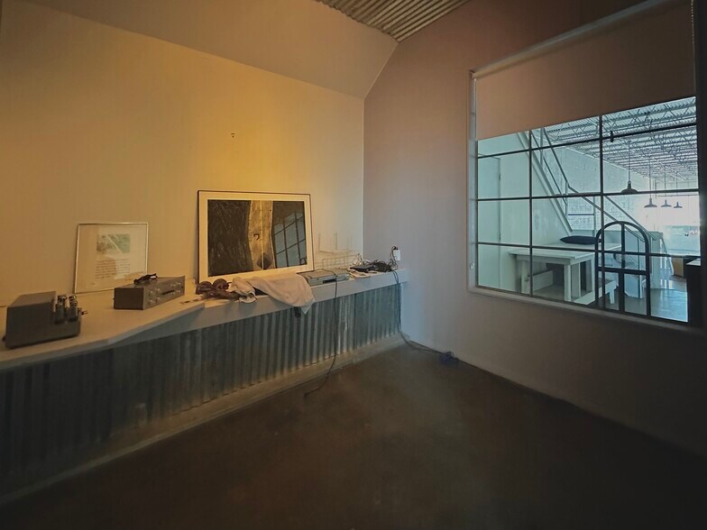 More Photos Of 1714 Holmes St, Kansas City Office For Lease