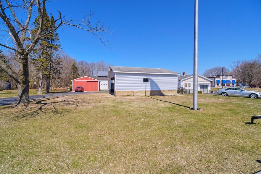 More Photos Of 480 E Parkdale Ave, Manistee Specialty For Sale