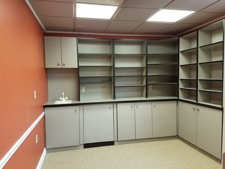 More Photos Of 1 Randall Sq, Providence Medical For Sale