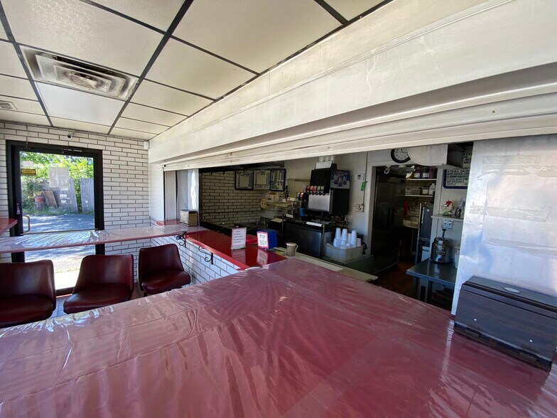 More Photos Of 3825 147th St, Midlothian Restaurant For Sale