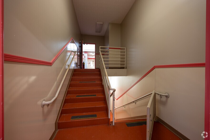 More Photos Of 9330 Nesbit Ferry Rd, Alpharetta Daycare Center For Sale