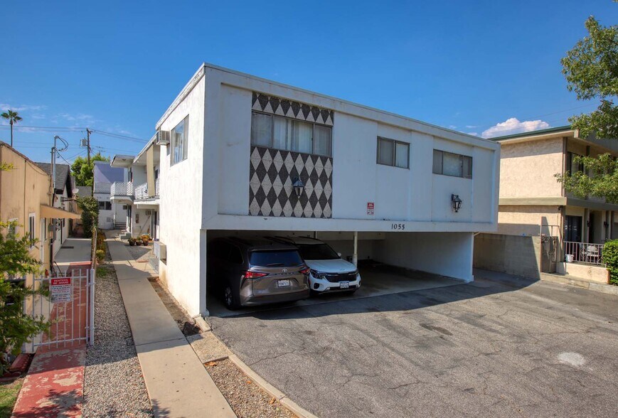 More Photos Of 1055 Grover Ave, Glendale Apartments For Sale