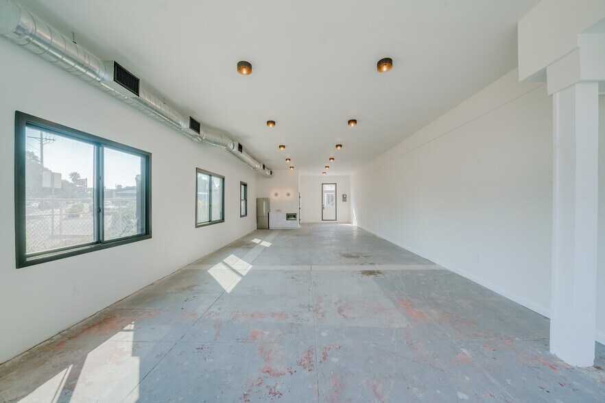 More Photos Of 6012 York Blvd, Los Angeles Office For Lease