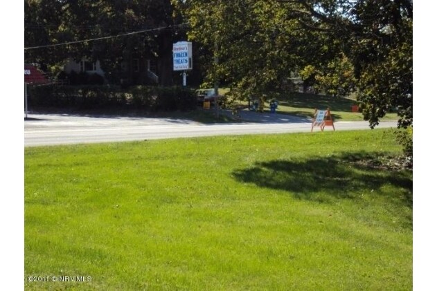 More Photos Of 510 Roanoke St, Christiansburg Land For Lease