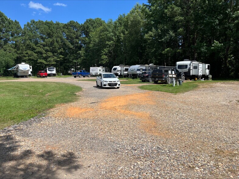 More Photos Of 7301 W 7th St, Texarkana Sports And Entertainment For Sale