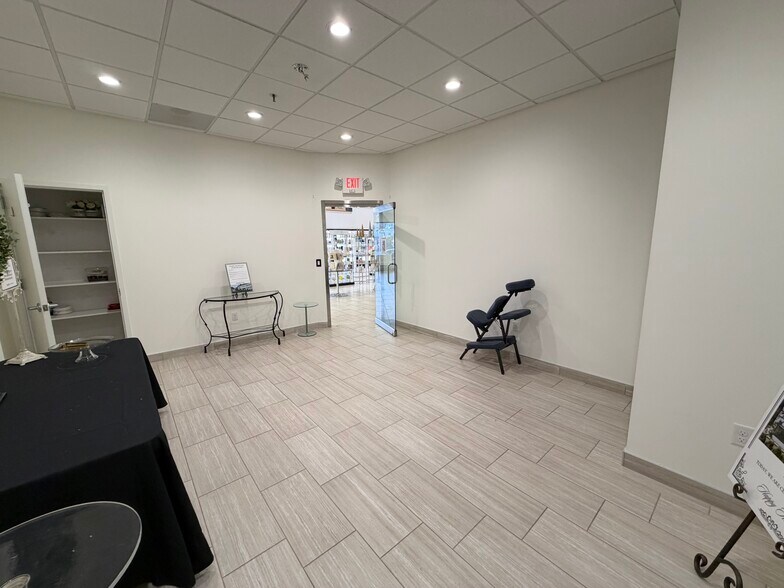 More Photos Of 90 W Mount Pleasant Ave, Livingston Freestanding For Lease